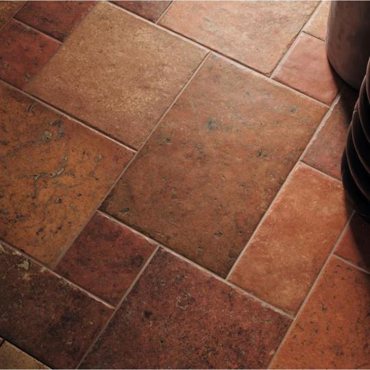 mediteranska podlahova krytina cerveny cotto tehlovy odtien miesany ulozenie rimsky gresova dlazba mrazuvzdorna protismykova teply odtien obyvacka spalna terasa exterier bazen kachlicka kachlicky krytiny lameridiana interier.jpg